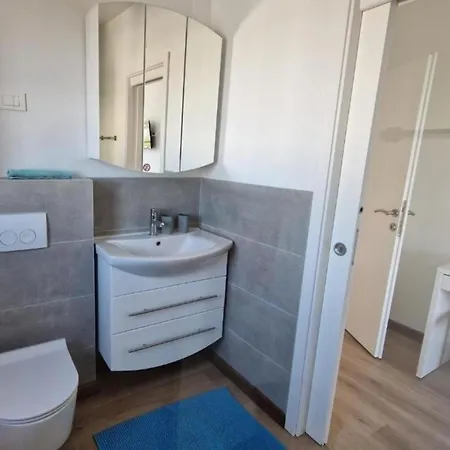 別荘 Mit Privatpool Fuer 6 Personen Ca 150 Qm In Pomer, Istrien Istrische Riviera *